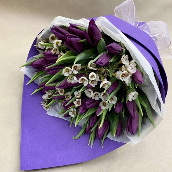 Акция! Букет из 31 тюльпана и хамелациума Взрывной Микс