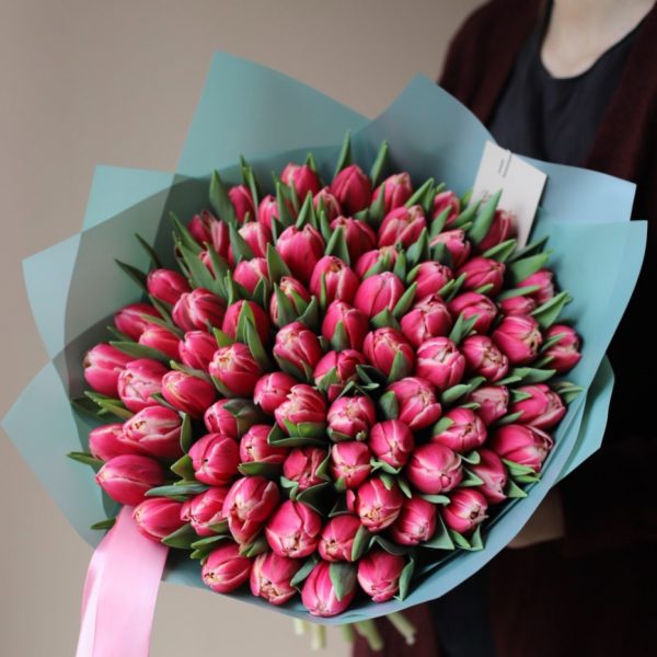 Акция! Букет из 75 ярко-розовых тюльпанов