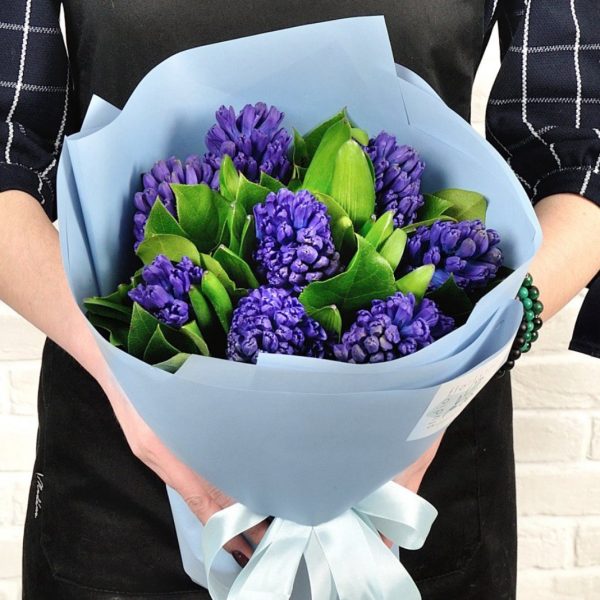Букет из 9 гиацинтов