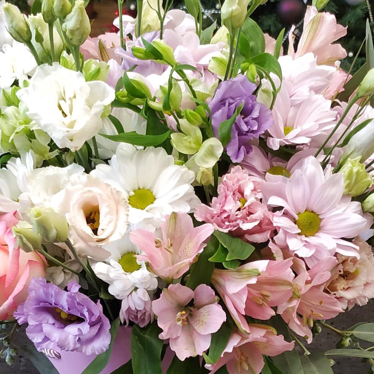 Композиция в шляпной коробке Фиеста — изображение 3