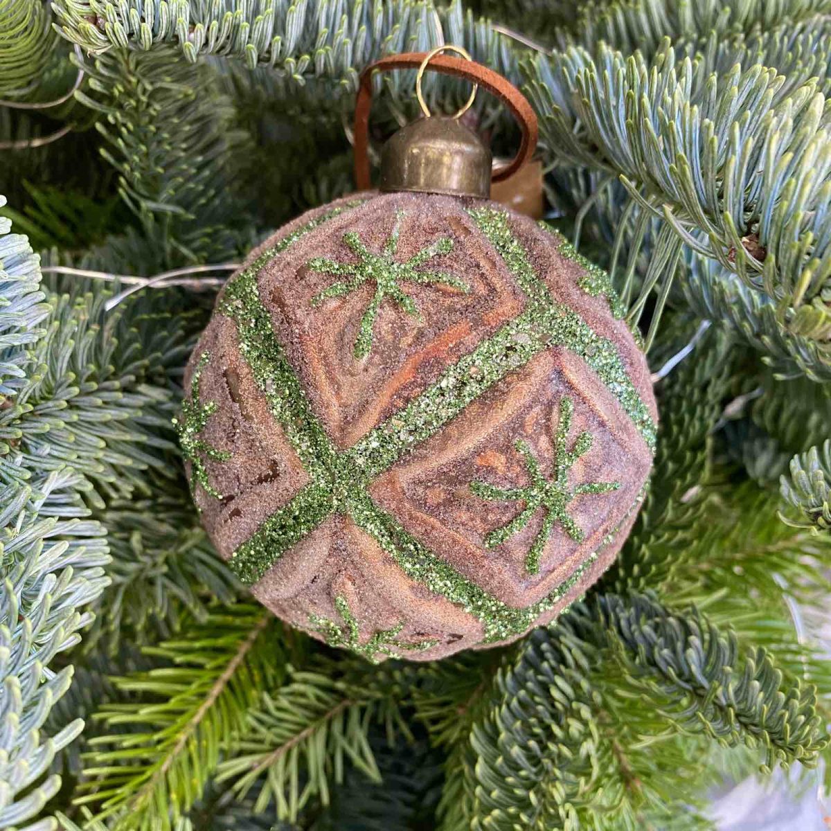 Новогодний шар ручной работы — изображение 3