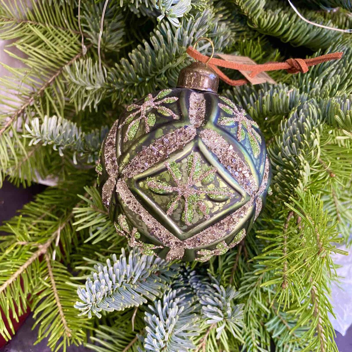 Новогодний шар ручной работы — изображение 2