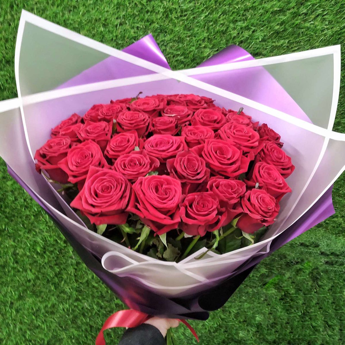 Букет из 35 красных роз Притягательность — изображение 2