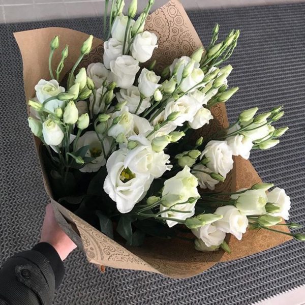 Букет из 9 белых эустом