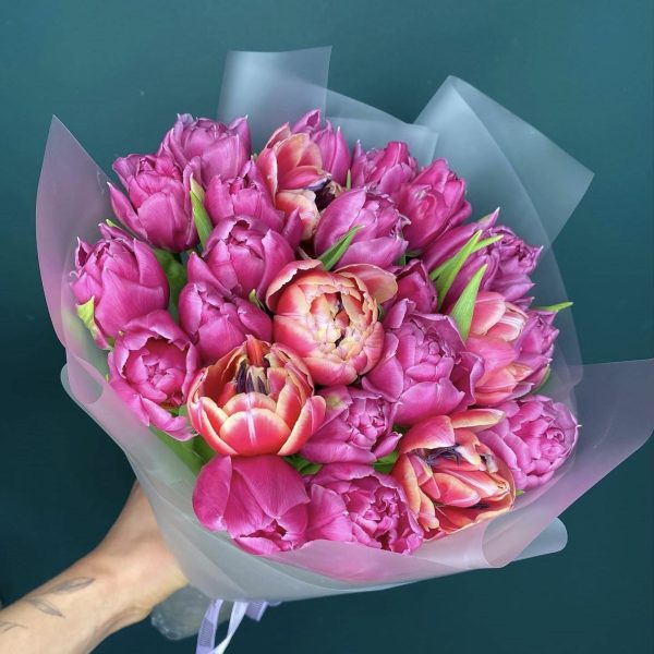 Букет из 15 розовых тюльпанов