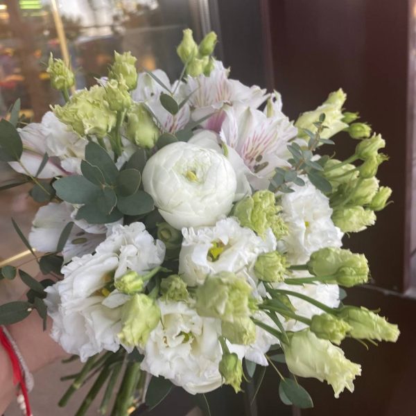 Свадебный букет из эустом