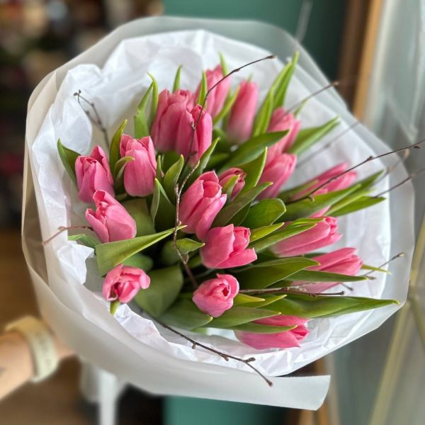 Букет из тюльпанов Бантик