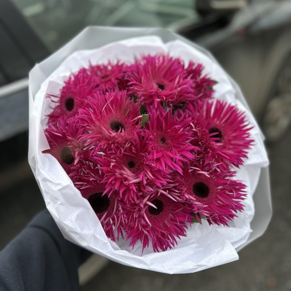 Букет из 15 ярких Гербер